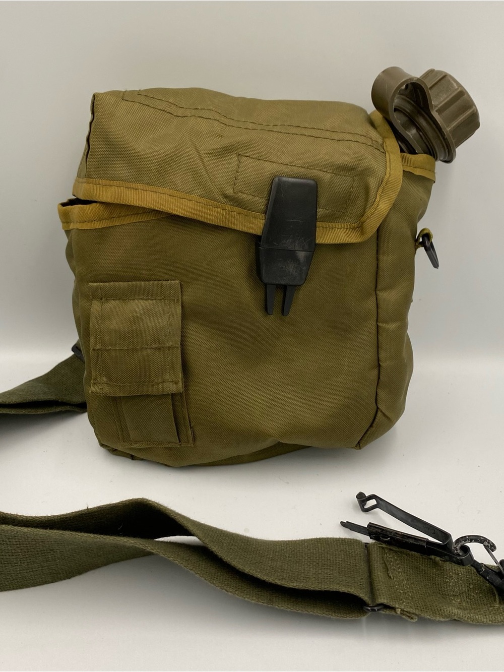 Unbranded Olive Green Military-Style Messenger Canteen Bag